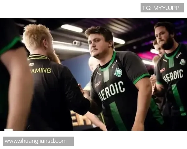 深入解析FPX在CSGO比赛中的盯防策略与战术运用